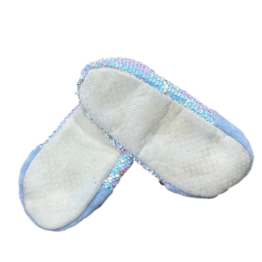 Slippers - Picture 3 of 5